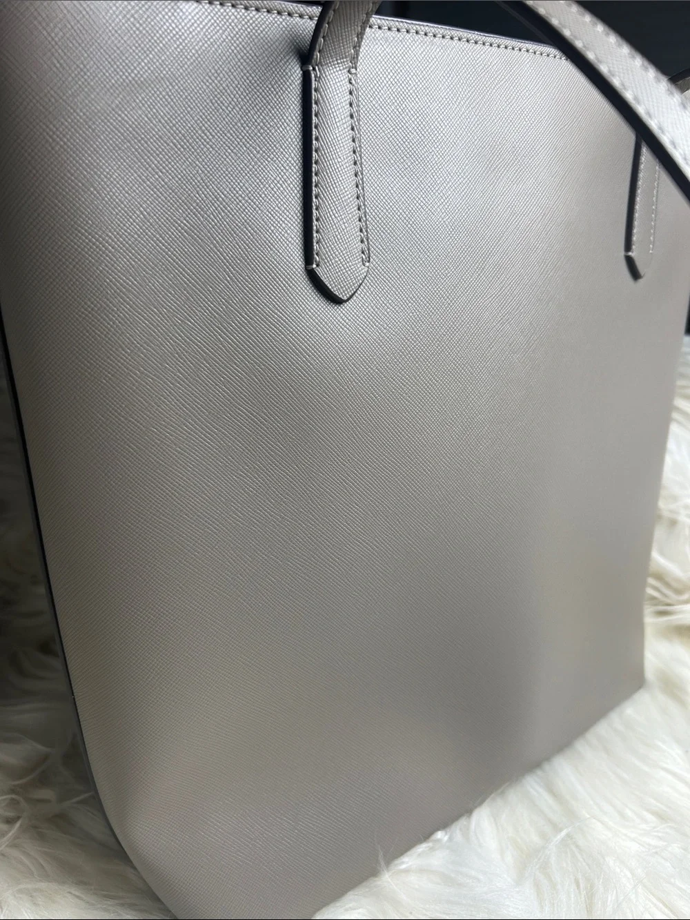 KATE SPADE New York Saffiano Leather Tote Purse Style D411